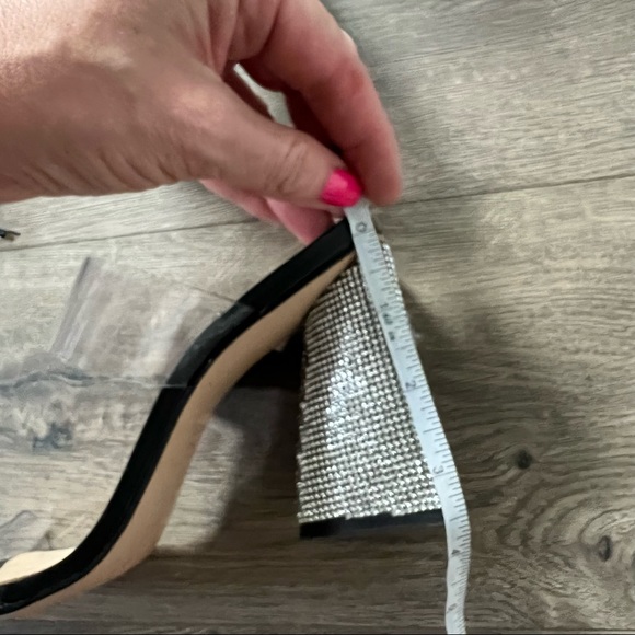 Schutz Ariellen Transparent Jeweled Sandals NWOT - Picture 6 of 6